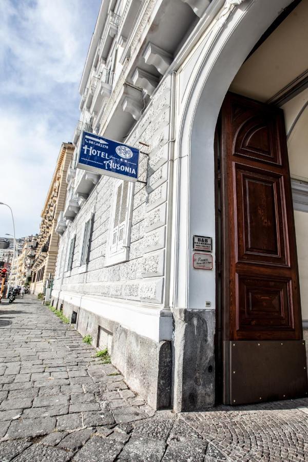 B&B Ausonia Suite Nápoles Exterior foto